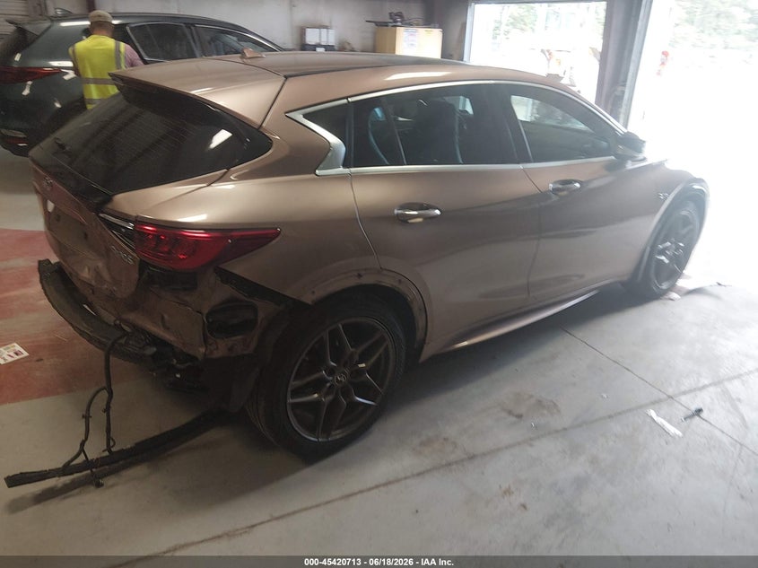 2017 Infiniti Qx30 VIN SJKCH5CP3HA016787 IAAI salvage auction — REAR END, Salvage (Virginia), sold $1,750 on 2026-07-28 (photo 4)
