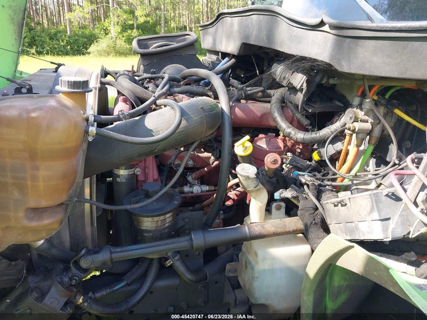 2008 International 4000 series VIN 1HTMMAAL48H576775 IAAI salvage auction — FRONT END, Clear (Florida), sold $25 on 2026-07-30 (photo 9)