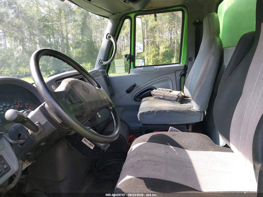 2008 International 4000 series VIN 1HTMMAAL48H576775 IAAI salvage auction — FRONT END, Clear (Florida), sold $25 on 2026-07-30 (photo 7)