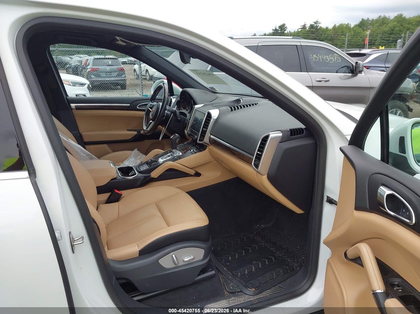 2017 Porsche Cayenne VIN WP1AA2A21HKA82879 IAAI salvage auction — REAR END, Salvage (Massachusetts), sold $8,900 on 2026-07-17 (photo 5)