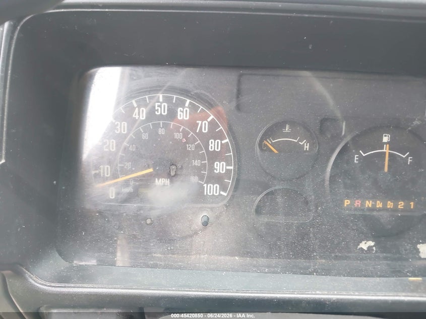 2000 Isuzu Npr VIN 4KLC4B1R6YJ803203 IAAI salvage auction — REAR END, Salvage (Arizona), sold $1,150 on 2026-07-08 (photo 5)