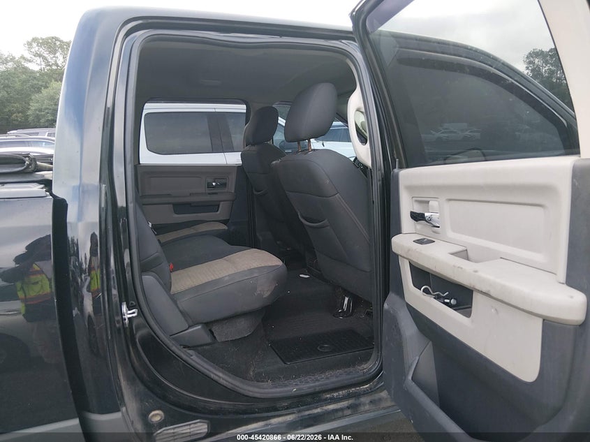 2012 Ram 2500 VIN 3C6UD5DLXCG208871 IAAI salvage auction — FRONT END, Salvage Title, sold $3,000 on 2026-08-20 (photo 8)