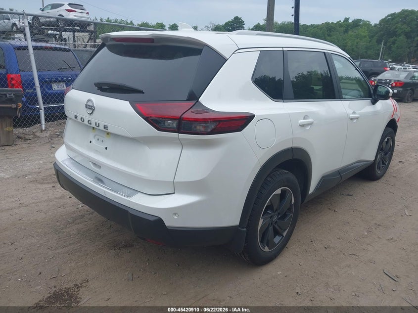 2025 Nissan Rogue VIN JN8BT3BA7SW001769 IAAI salvage auction — FRONT END, Salvage (Rhode Island), sold $6,700 on 2026-07-28 (photo 4)