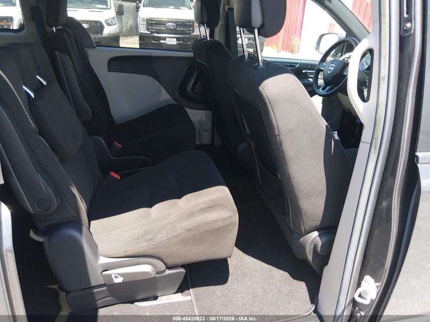 2016 Dodge Grand caravan VIN 2C4RDGBG4GR349791 IAAI salvage auction — NORMAL WEAR, Sf97 (Maryland), sold $13,225 on 2026-08-18 (photo 8)