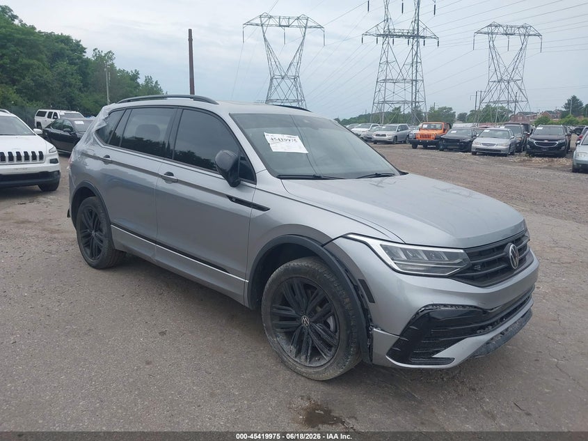2022 Volkswagen Tiguan VIN 3VV8B7AX7NM166989 — IAAI salvage auction photo