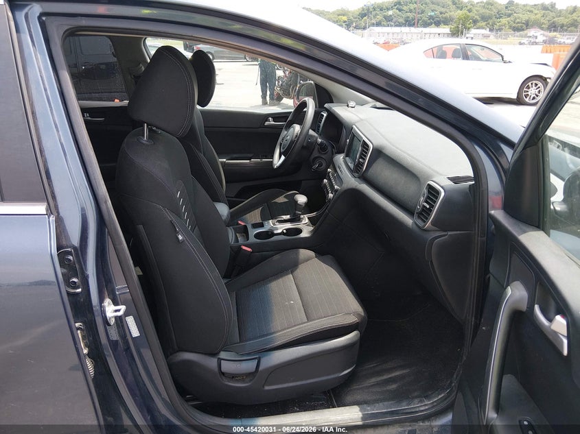 2018 Kia Sportage VIN KNDPM3AC3J7381008 IAAI salvage auction — RIGHT FRONT, Salvage (Illinois), sold $25 on 2026-07-28 (photo 5)