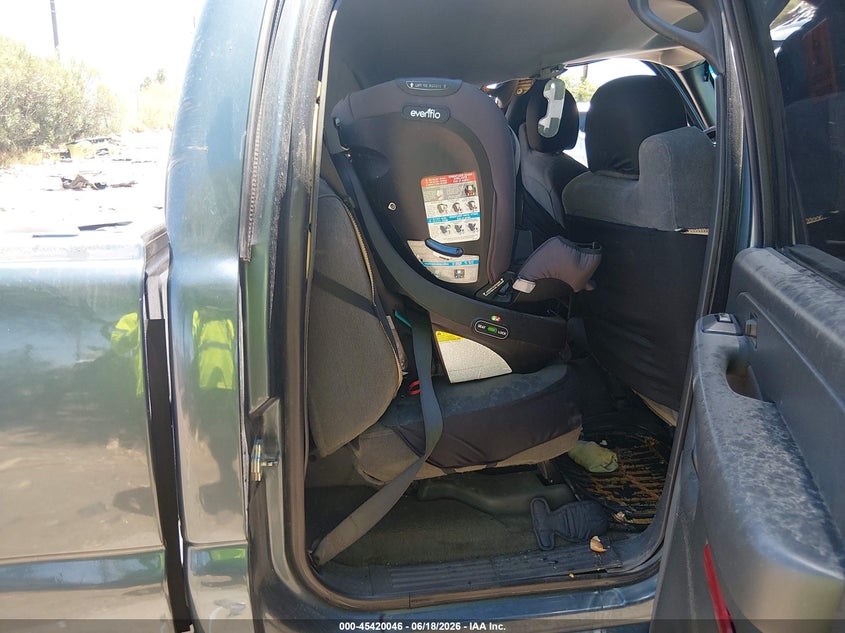 2007 Chevrolet Silverado 1500 VIN 2GCEC13V371158440 IAAI salvage auction — BIO HAZARD, Non-Repairable (Arizona), sold $900 on 2026-07-09 (photo 8)