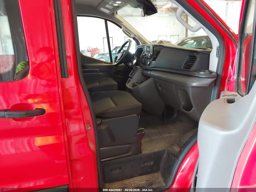 2021 Ford Transit-250 VIN 1FTBR2Y85MKA66378 IAAI salvage auction — NORMAL WEAR, Sf97 (Michigan), sold $14,050 on 2026-08-11 (photo 5)
