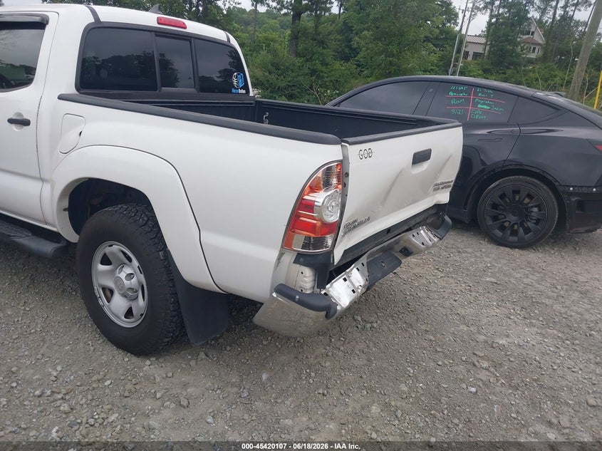 2014 Toyota Tacoma VIN 5TFJU4GNXEX054079 IAAI salvage auction — REAR END, Salvage (Georgia), sold $8,250 on 2026-07-14 (photo 6)