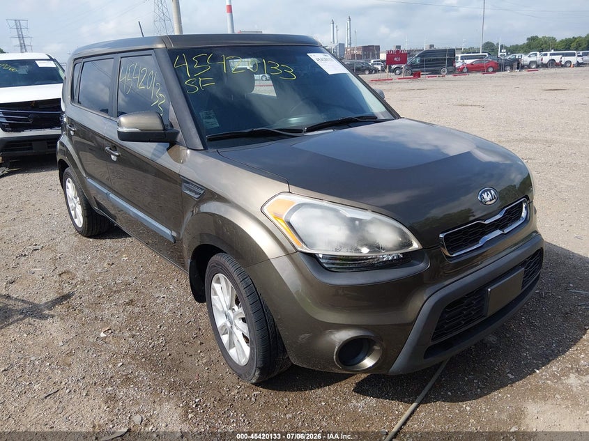 2013 Kia Soul VIN KNDJT2A68D7541644 IAAI salvage auction — SIDE, Clear (Indiana), sold $1,500 on 2026-07-26 (photo 1)
