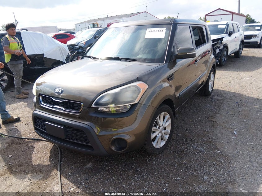 2013 Kia Soul VIN KNDJT2A68D7541644 IAAI salvage auction — SIDE, Clear (Indiana), sold $1,500 on 2026-07-26 (photo 2)