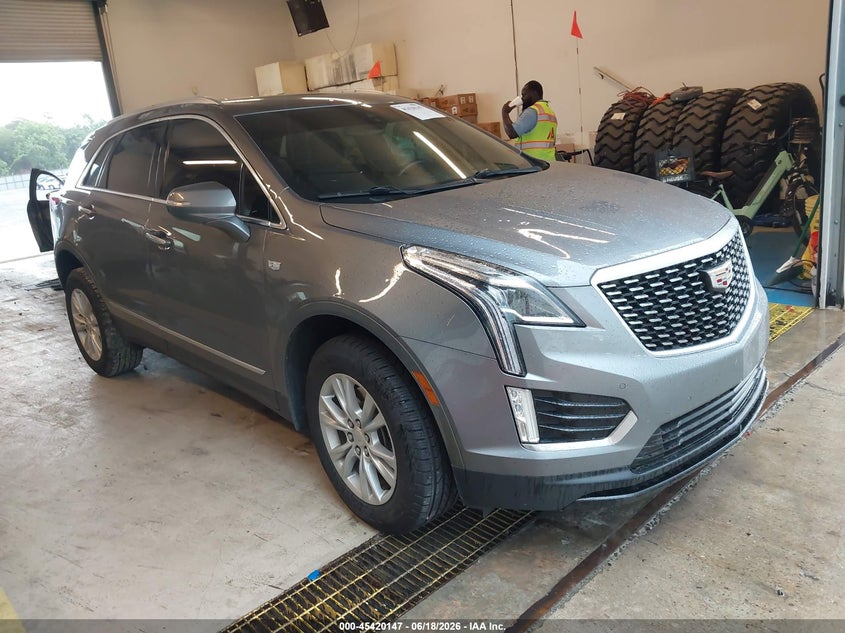 2022 Cadillac Xt5 VIN 1GYKNAR40NZ148314 IAAI salvage auction — REAR END, Salvage Title, sold $7,500 on 2026-07-27 (photo 1)