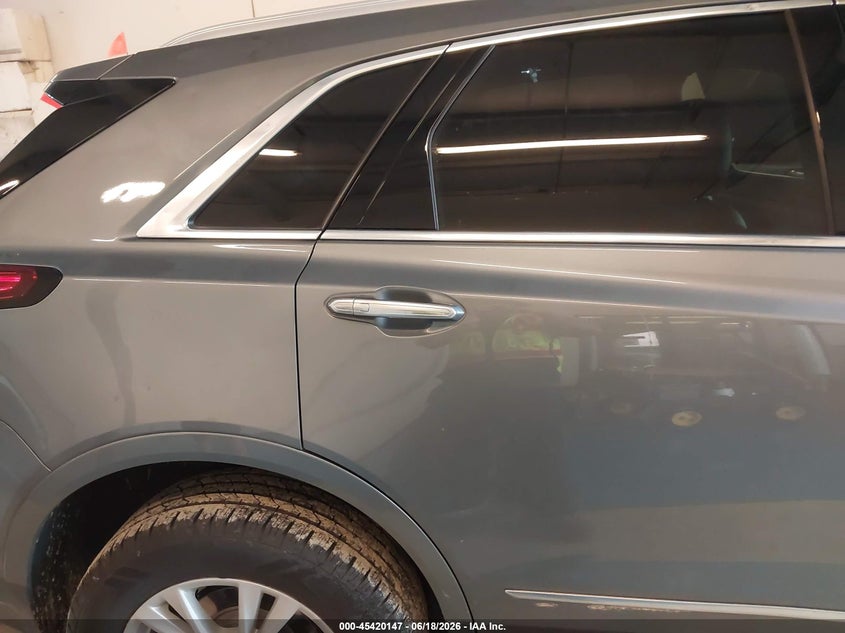 2022 Cadillac Xt5 VIN 1GYKNAR40NZ148314 IAAI salvage auction — REAR END, Salvage Title, sold $7,500 on 2026-07-27 (photo 6)