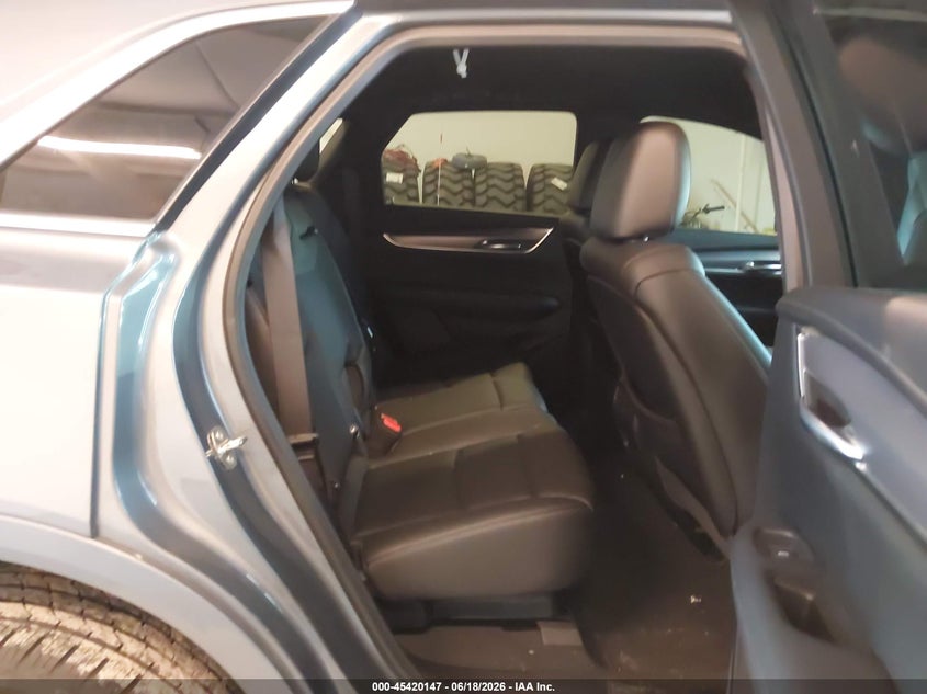 2022 Cadillac Xt5 VIN 1GYKNAR40NZ148314 IAAI salvage auction — REAR END, Salvage Title, sold $7,500 on 2026-07-27 (photo 8)