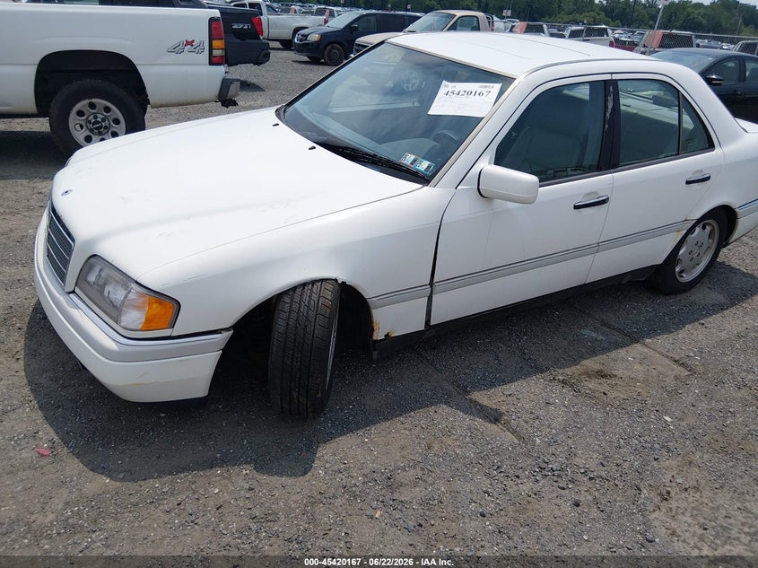 1995 Mercedes-benz C class VIN WDBHA28E5SF145206 IAAI salvage auction — NORMAL WEAR, Clear (Pennsylvania), sold $425 on 2026-07-13 (photo 2)