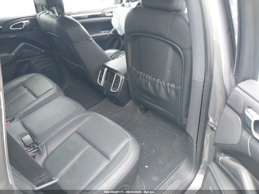 2014 Porsche Cayenne VIN WP1AB2A25ELA55042 IAAI salvage auction — FRONT END, Salvage Title, sold $1,250 on 2026-07-29 (photo 8)