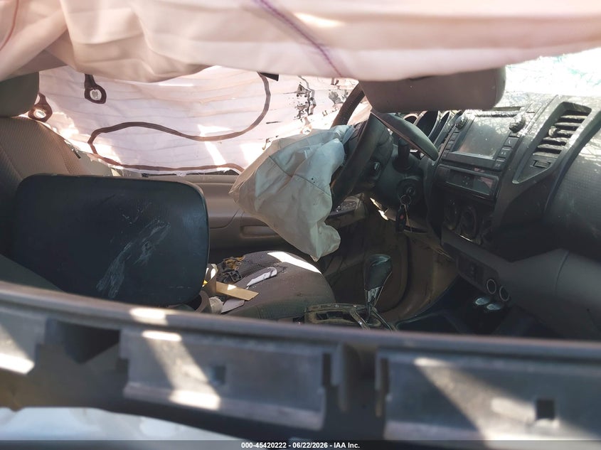 2013 Toyota Tacoma VIN 5TFTU4GN7DX040647 IAAI salvage auction — ROLLOVER, Salvage Title, sold $2,550 on 2026-07-22 (photo 5)