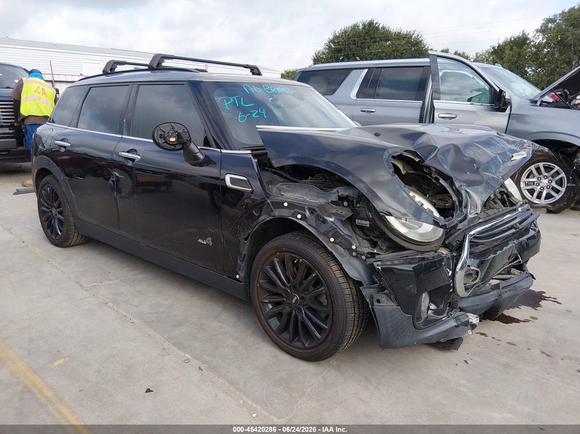 2017 Mini Clubman VIN WMWLU1C55H2F27305 IAAI salvage auction — FRONT END, Salvage Title, sold $1,000 on 2026-08-08 (photo 1)