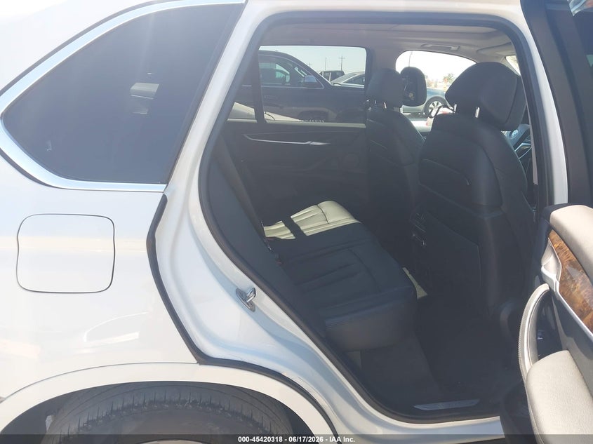 2015 BMW X5 VIN 5UXKR0C57F0P16813 IAAI salvage auction — REAR END, Salvage (California), sold $4,625 on 2026-07-09 (photo 8)