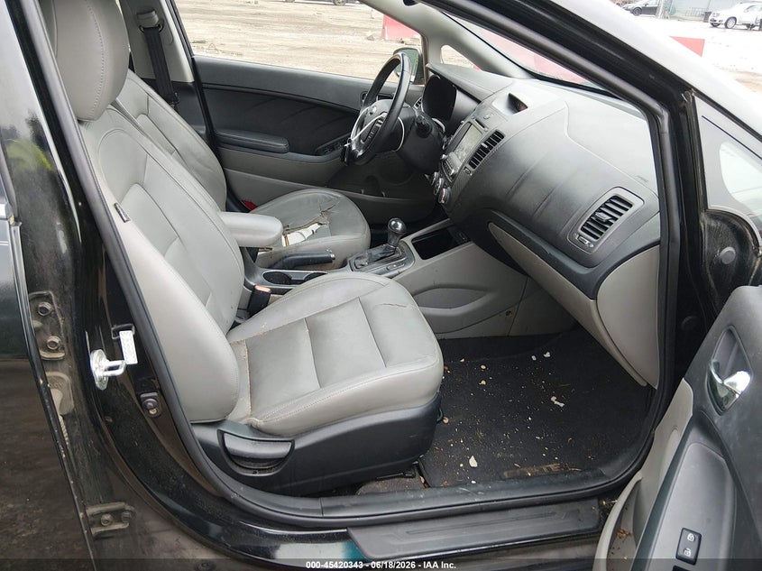 2016 Kia Forte VIN KNAFZ4A81G5448222 IAAI salvage auction — NORMAL WEAR, Clear (Maryland), sold $800 on 2026-07-10 (photo 5)