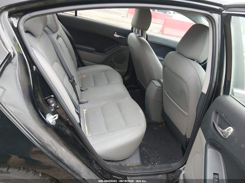 2016 Kia Forte VIN KNAFZ4A81G5448222 IAAI salvage auction — NORMAL WEAR, Clear (Maryland), sold $800 on 2026-07-10 (photo 8)