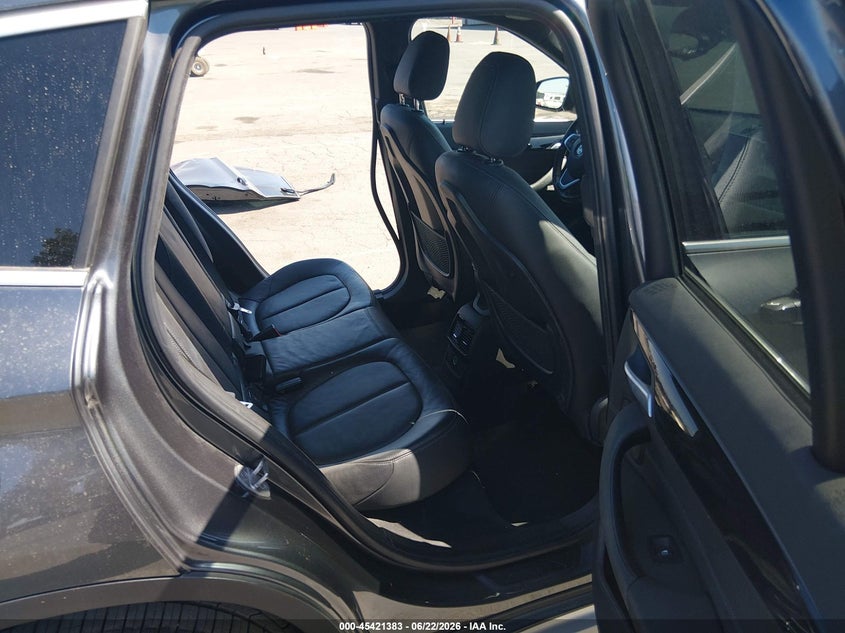 2018 BMW X1 VIN WBXHT3C33J5K31144 IAAI salvage auction — LEFT SIDE, Salvage Title, sold $4,950 on 2026-07-15 (photo 8)