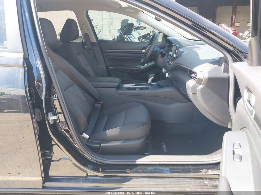 2021 Nissan Altima VIN 1N4BL4BV5MN393492 IAAI salvage auction — ALL OVER, Sf97 (New Hampshire), sold $8,100 on 2026-07-23 (photo 5)