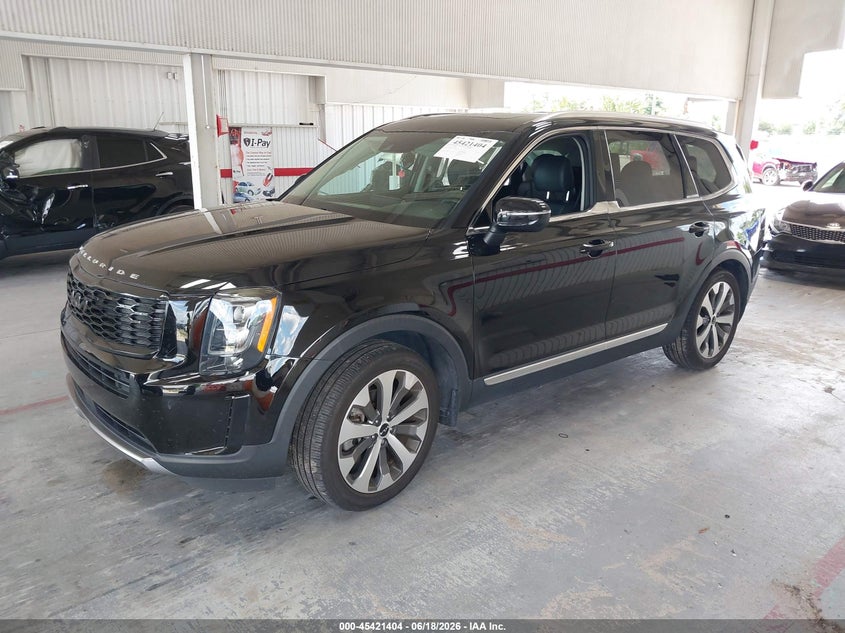 2022 Kia Telluride VIN 5XYP34HC9NG219391 IAAI salvage auction — SIDE, Salvage Title, sold $825 on 2026-07-22 (photo 2)