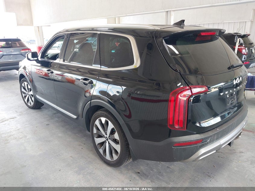 2022 Kia Telluride VIN 5XYP34HC9NG219391 IAAI salvage auction — SIDE, Salvage Title, sold $825 on 2026-07-22 (photo 3)