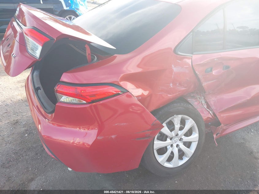 2021 Toyota Corolla VIN 5YFEPMAE2MP257837 IAAI salvage auction — RIGHT SIDE, Rebuildable (Florida), sold $3,650 on 2026-07-30 (photo 6)