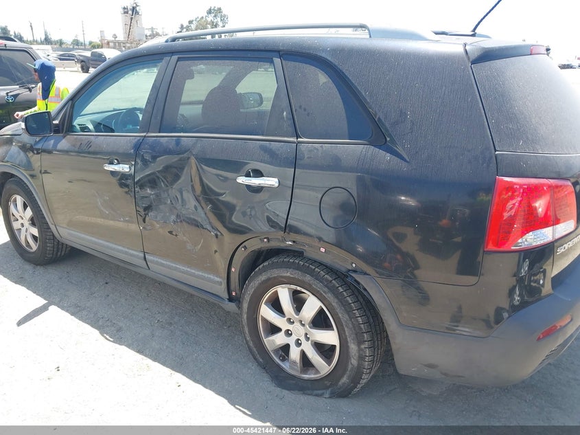 2011 Kia Sorento VIN 5XYKT3A16BG170935 IAAI salvage auction — SIDE, Salvage (California), sold $1,100 on 2026-07-22 (photo 6)