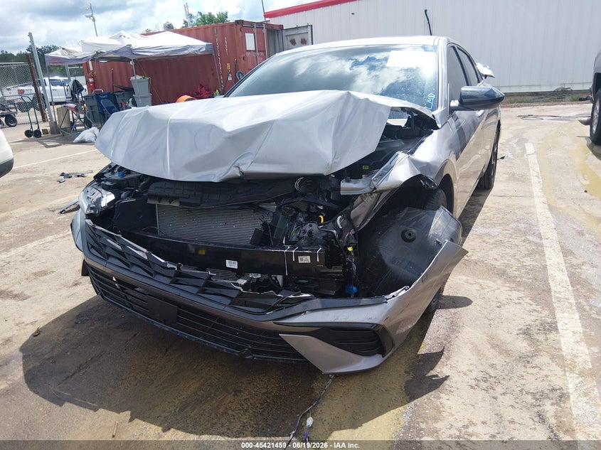 2026 Hyundai Elantra VIN KMHLS4DG4TU113707 IAAI salvage auction — FRONT END, Salvage Title, sold $4,000 on 2026-07-23 (photo 6)