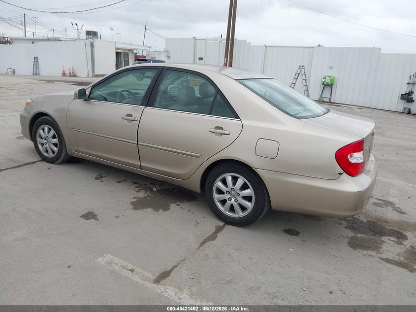 2002 Toyota Camry VIN JTDBF30KX20004876 IAAI salvage auction — REAR END, Salvage (California), sold $900 on 2026-07-29 (photo 3)