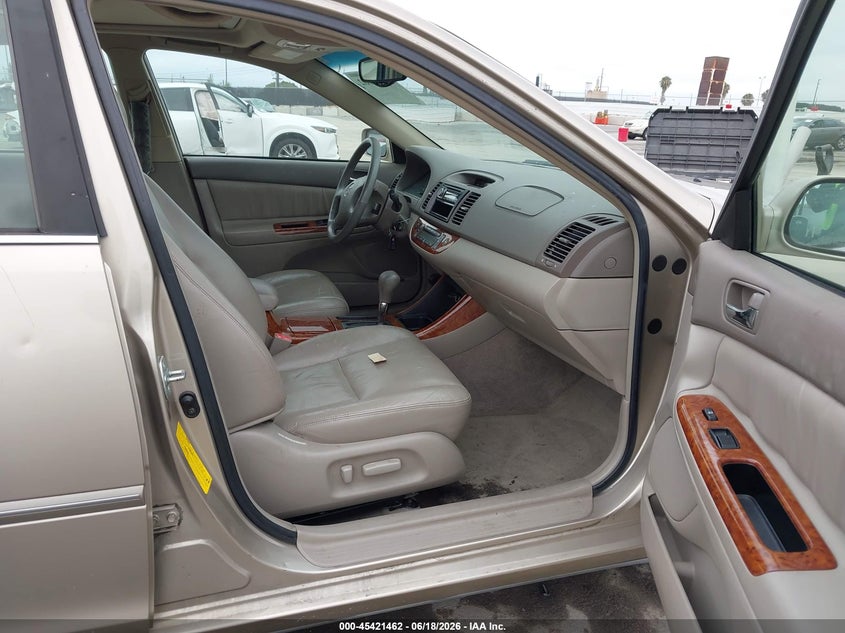 2002 Toyota Camry VIN JTDBF30KX20004876 IAAI salvage auction — REAR END, Salvage (California), sold $900 on 2026-07-29 (photo 5)