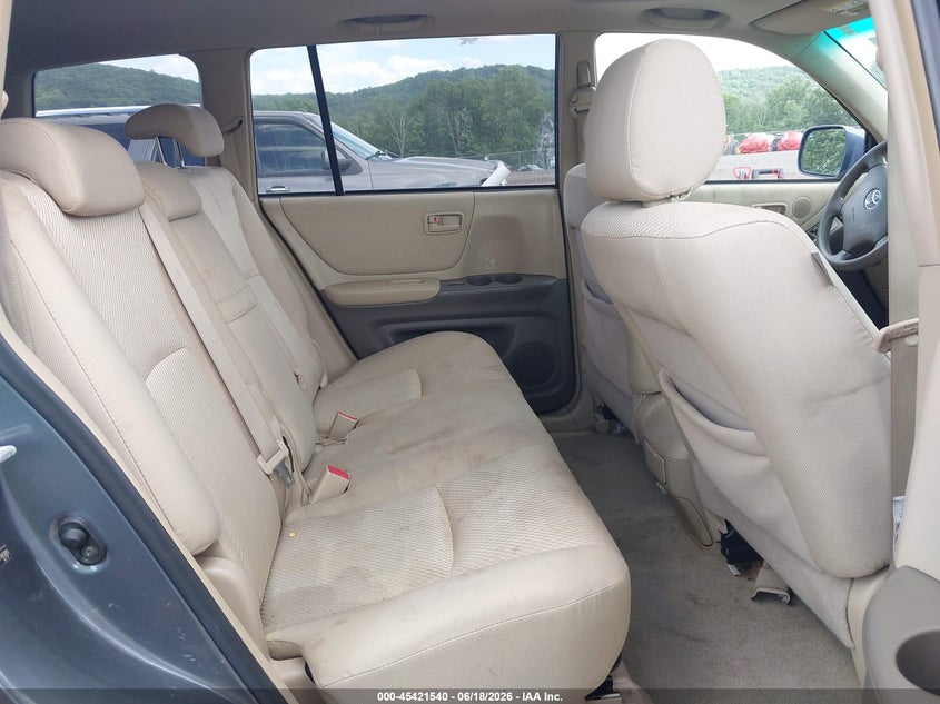 2007 Toyota Highlander VIN JTEHP21A370198385 IAAI salvage auction — NORMAL WEAR, Clear (New Jersey), sold $825 on 2026-07-16 (photo 8)