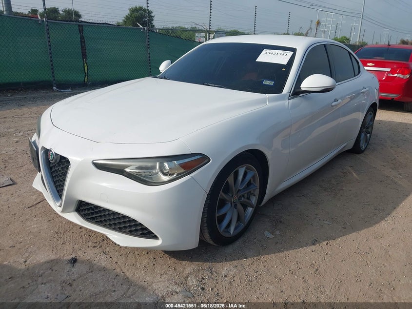 2017 Alfa romeo Giulia VIN ZARFAEBN6H7551894 IAAI salvage auction — NORMAL WEAR, Original (Texas), sold $2,700 on 2026-07-29 (photo 2)