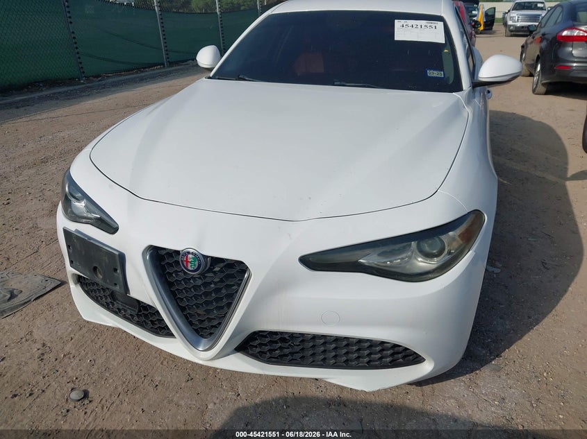 2017 Alfa romeo Giulia VIN ZARFAEBN6H7551894 IAAI salvage auction — NORMAL WEAR, Original (Texas), sold $2,700 on 2026-07-29 (photo 6)