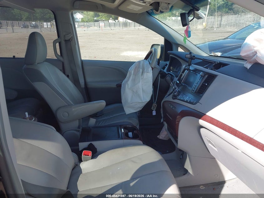 2014 Toyota Sienna VIN 5TDDK3DC5ES071765 IAAI salvage auction — FRONT END, Salvage Title, sold $2,550 on 2026-07-24 (photo 5)