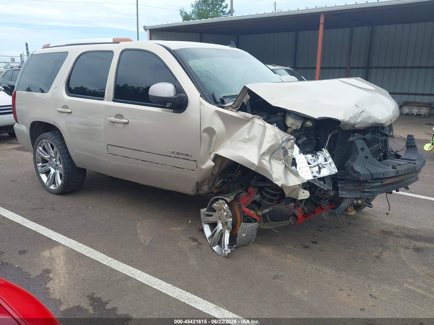 2007 Gmc Yukon VIN 1GKFK63877J196441 IAAI salvage auction — SIDE, Salvage (Mississippi), sold $350 on 2026-07-26 (photo 1)