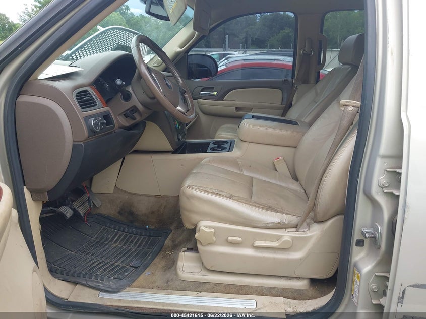 2007 Gmc Yukon VIN 1GKFK63877J196441 IAAI salvage auction — SIDE, Salvage (Mississippi), sold $350 on 2026-07-26 (photo 5)