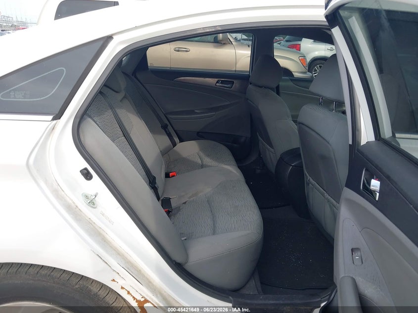 2014 Hyundai Sonata VIN KMHEC4A43EA116652 IAAI salvage auction — RIGHT FRONT, Salvage (Louisiana), sold $925 on 2026-07-29 (photo 8)