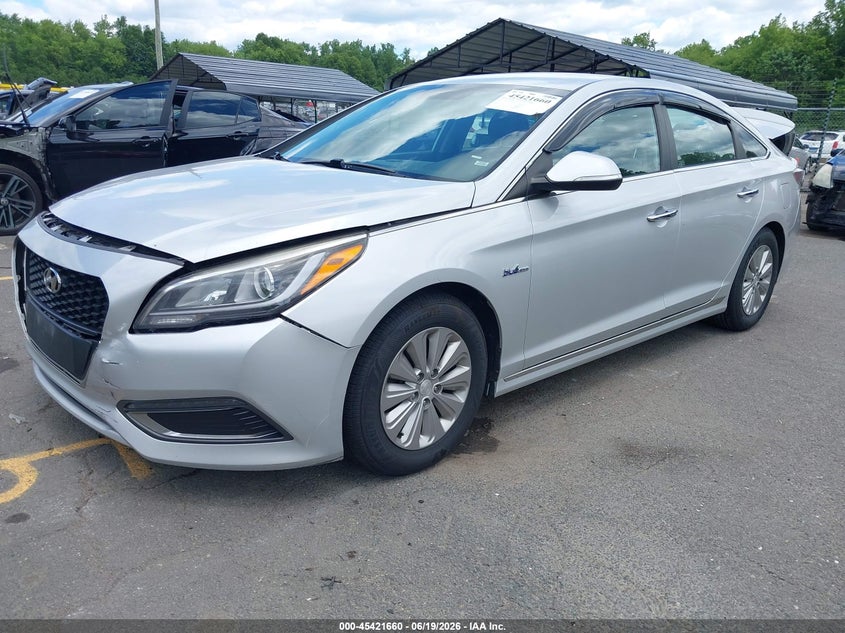 2016 Hyundai Sonata VIN KMHE24L1XGA029730 IAAI salvage auction — FRONT END, Salvage (Connecticut), sold $425 on 2026-07-16 (photo 2)