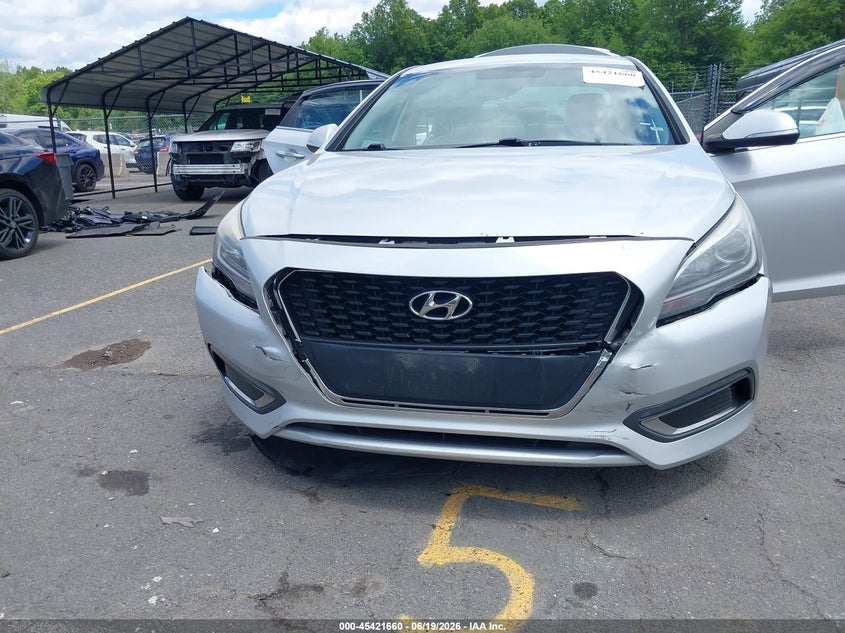 2016 Hyundai Sonata VIN KMHE24L1XGA029730 IAAI salvage auction — FRONT END, Salvage (Connecticut), sold $425 on 2026-07-16 (photo 6)