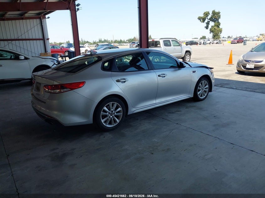 2017 Kia Optima VIN 5XXGT4L30HG170940 IAAI salvage auction — NORMAL WEAR, Salvage (California), sold $425 on 2026-07-28 (photo 4)