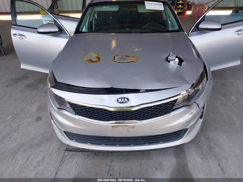 2017 Kia Optima VIN 5XXGT4L30HG170940 IAAI salvage auction — NORMAL WEAR, Salvage (California), sold $425 on 2026-07-28 (photo 6)