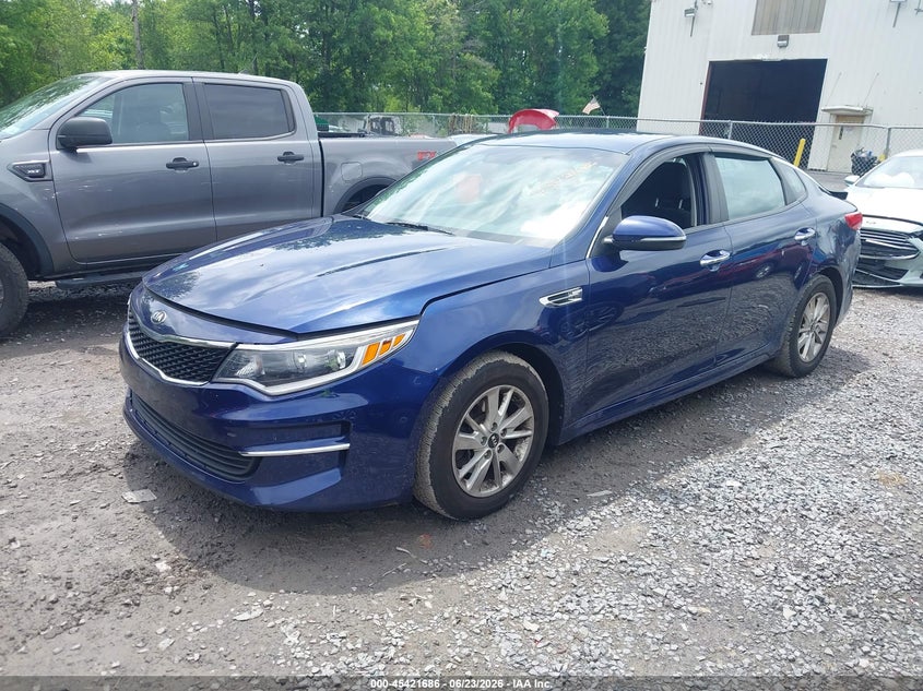 2018 Kia Optima VIN 5XXGT4L32JG197319 IAAI salvage auction — REAR END, Mv-907A (New York), sold $900 on 2026-07-28 (photo 2)