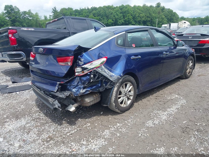2018 Kia Optima VIN 5XXGT4L32JG197319 IAAI salvage auction — REAR END, Mv-907A (New York), sold $900 on 2026-07-28 (photo 4)
