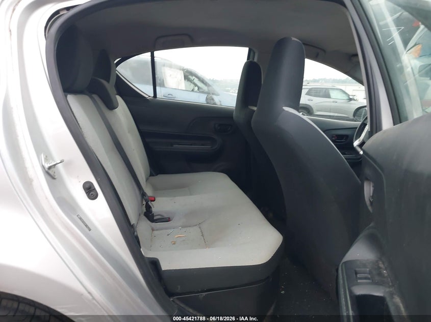 2015 Toyota Prius c VIN JTDKDTB33F1581471 IAAI salvage auction — NORMAL WEAR, Clear (Pennsylvania), sold $2,200 on 2026-07-17 (photo 8)