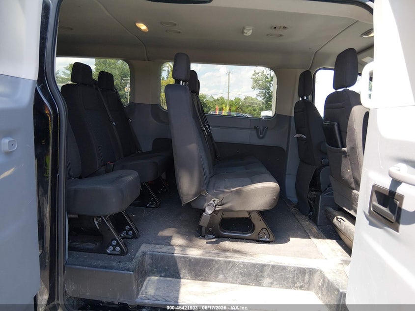 2018 Ford Transit-350 VIN 1FBZX2ZM1JKB18864 IAAI salvage auction — NORMAL WEAR, SF97 (Virginia), sold $24,175 on 2026-07-22 (photo 8)