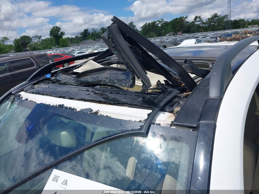 2014 Mercedes-benz Glk-klasse VIN WDCGG8JB5EG171117 IAAI salvage auction — ROOF, Salvage Title, sold $2,100 on 2026-07-31 (photo 6)